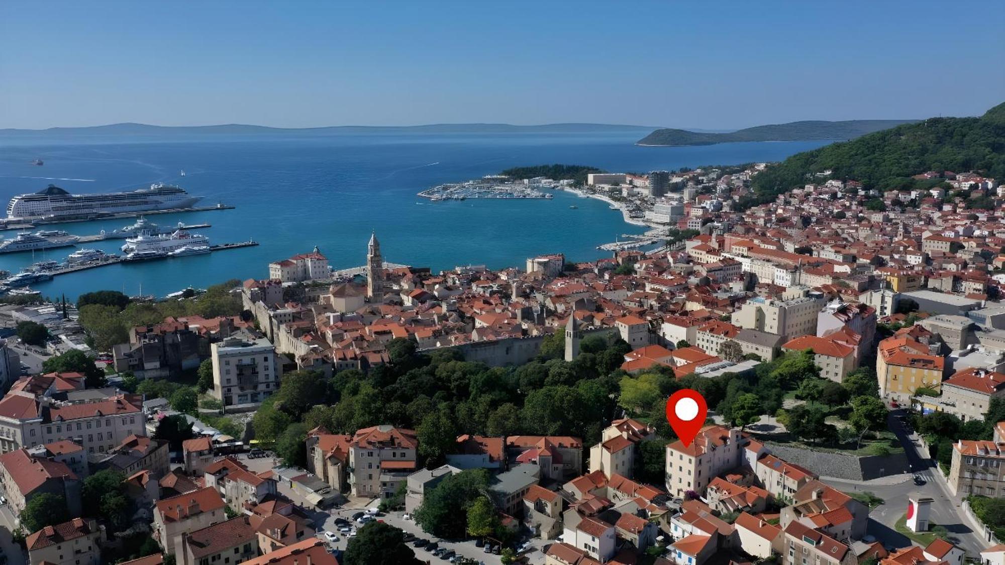 Soukki Town Centre Suites 1 Σπλιτ Εξωτερικό φωτογραφία